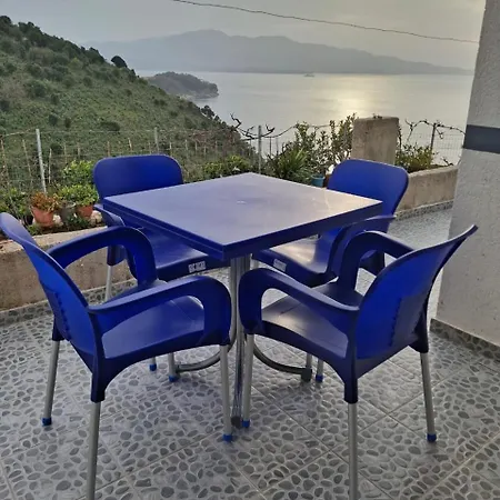Dori Villa *
